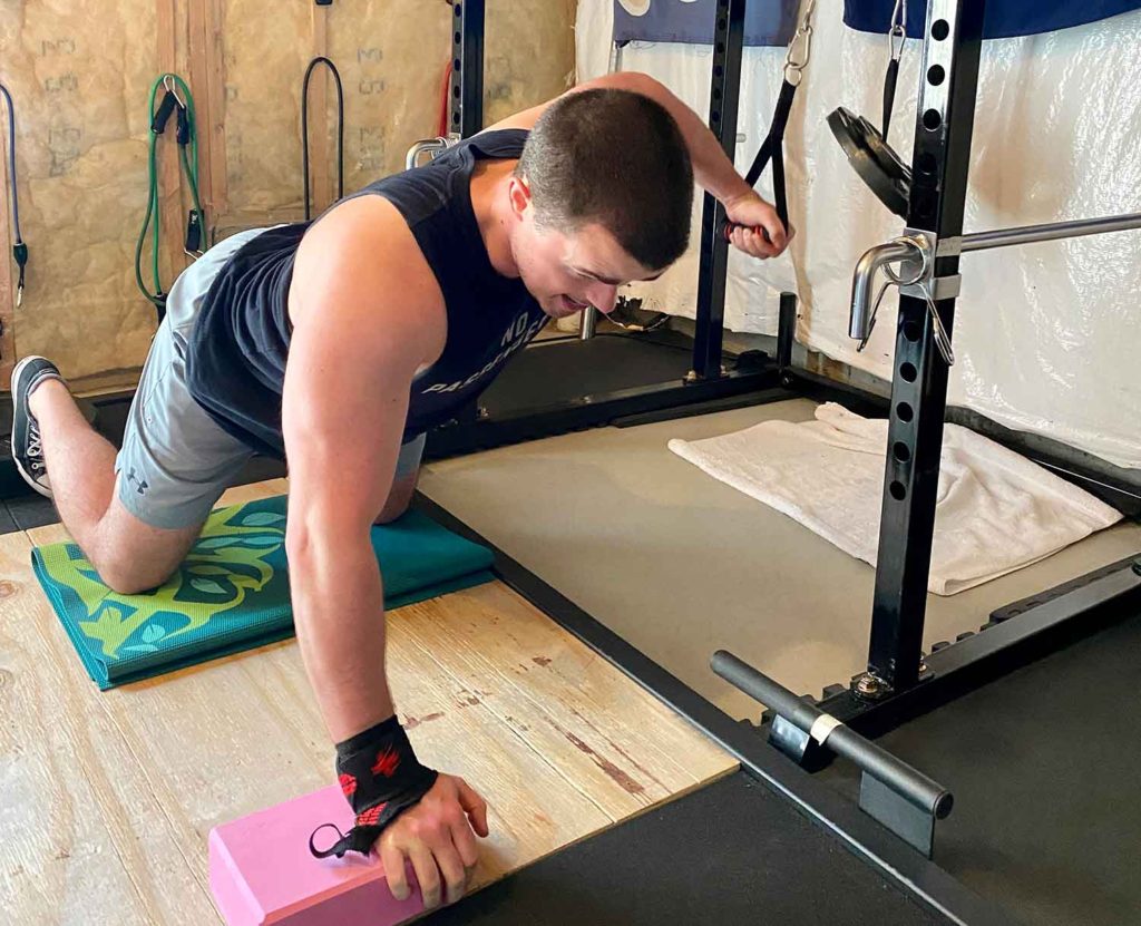 The best exercises to build your abs, poor form and techqnique.